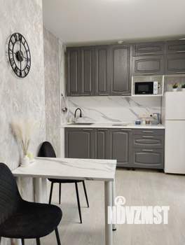 1-к квартира, посуточно, 40м2, 10/25 этаж