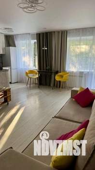 2-к квартира, посуточно, 42м2, 1/1 этаж