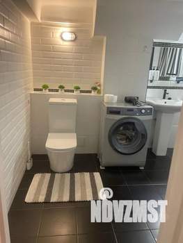 Студия квартира, посуточно, 43м2, 1/6 этаж