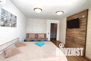 1-к квартира, посуточно, 35м2, 3/10 этаж