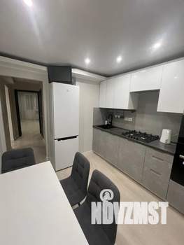 3-к квартира, посуточно, 64м2, 2/9 этаж