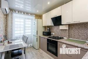 3-к квартира, посуточно, 54м2, 1/9 этаж