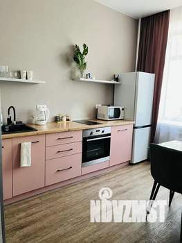 Студия квартира, посуточно, 40м2, 2/2 этаж