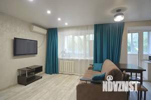 Студия квартира, посуточно, 35м2, 2/14 этаж