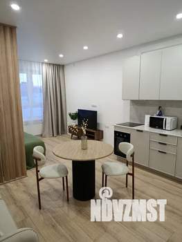 Студия квартира, посуточно, 35м2, 2/10 этаж