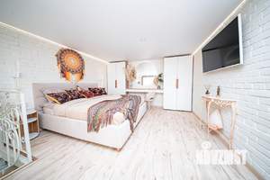 2-к квартира, посуточно, 47м2, 1/1 этаж