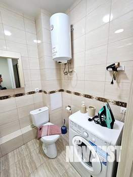 Студия квартира, посуточно, 38м2, 1/25 этаж