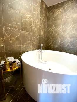 1-к квартира, посуточно, 40м2, 2/2 этаж