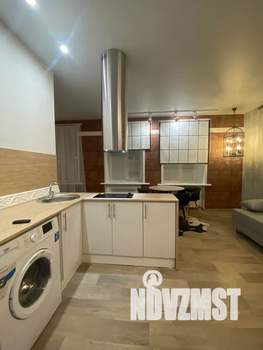 Студия квартира, посуточно, 35м2, 1/2 этаж