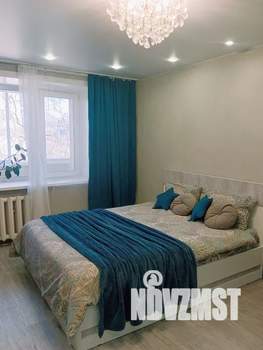 1-к квартира, посуточно, 32м2, 2/9 этаж