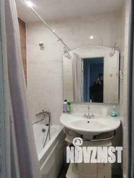 1-к квартира, посуточно, 33м2, 4/10 этаж