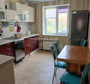 3-к квартира, на длительный срок, 68м2, 1/10 этаж