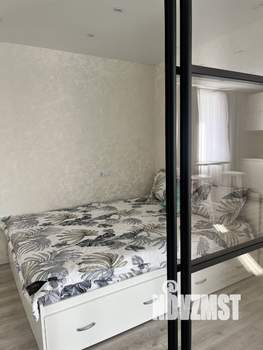 Студия квартира, посуточно, 33м2, 2/5 этаж