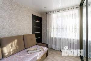 3-к квартира, посуточно, 54м2, 1/1 этаж