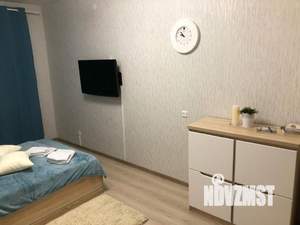 Студия квартира, на длительный срок, 85м2, 2/3 этаж