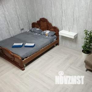 Студия квартира, посуточно, 43м2, 6/25 этаж