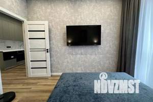 1-к квартира, посуточно, 43м2, 2/18 этаж