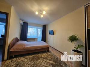 1-к квартира, посуточно, 30м2, 3/5 этаж
