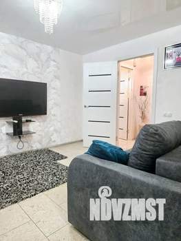 2-к квартира, посуточно, 50м2, 2/9 этаж