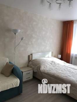 1-к квартира, посуточно, 35м2, 3/9 этаж