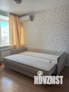 Студия квартира, посуточно, 30м2, 1/10 этаж