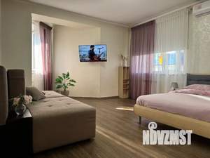 1-к квартира, посуточно, 40м2, 3/17 этаж