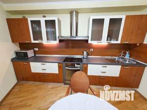 2-к квартира, посуточно, 79м2, 3/10 этаж