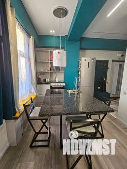 Студия квартира, посуточно, 35м2, 5/8 этаж