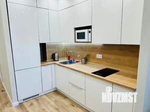 1-к квартира, посуточно, 42м2, 3/25 этаж