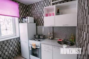 2-к квартира, посуточно, 42м2, 1/5 этаж
