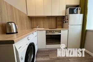 2-к квартира, посуточно, 42м2, 3/5 этаж