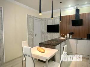 Студия квартира, посуточно, 35м2, 1/2 этаж