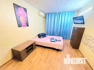 1-к квартира, посуточно, 33м2, 7/10 этаж