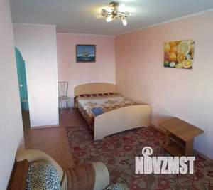 1-к квартира, посуточно, 32м2, 1/1 этаж