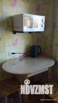 1-к квартира, посуточно, 32м2, 3/5 этаж