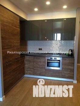 Студия квартира, на длительный срок, 65м2, 11/14 этаж