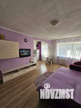 Студия квартира, посуточно, 35м2, 1/5 этаж