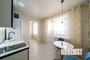 2-к квартира, посуточно, 40м2, 9/10 этаж