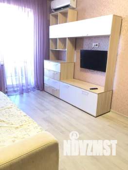 1-к квартира, посуточно, 38м2, 23/25 этаж