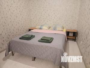 1-к квартира, посуточно, 40м2, 1/10 этаж