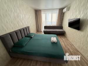 1-к квартира, посуточно, 36м2, 2/9 этаж