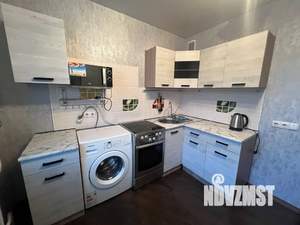 Студия квартира, посуточно, 35м2, 7/10 этаж