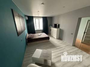 1-к квартира, посуточно, 40м2, 3/25 этаж