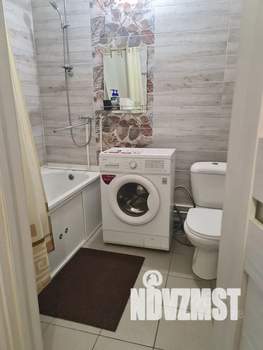 1-к квартира, посуточно, 42м2, 5/10 этаж