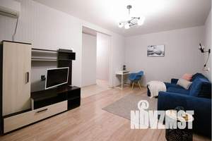 2-к квартира, посуточно, 44м2, 1/5 этаж