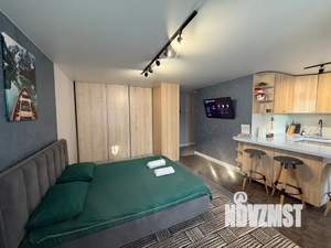 Студия квартира, посуточно, 36м2, 1/5 этаж