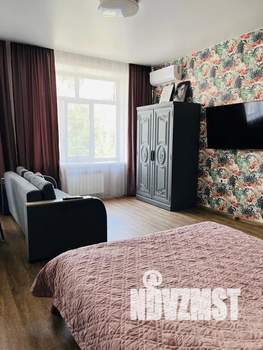 Студия квартира, посуточно, 40м2, 2/2 этаж