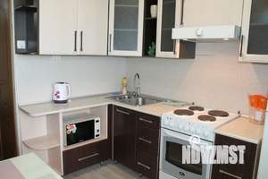 1-к квартира, посуточно, 35м2, 8/10 этаж