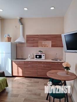 Студия квартира, посуточно, 30м2, 2/4 этаж