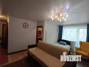 1-к квартира, посуточно, 32м2, 3/5 этаж